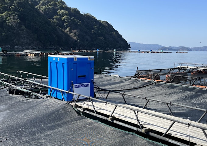 IoTで養殖魚の給餌を遠隔操作し、最適化。水産養殖のコストや労働環境を改善