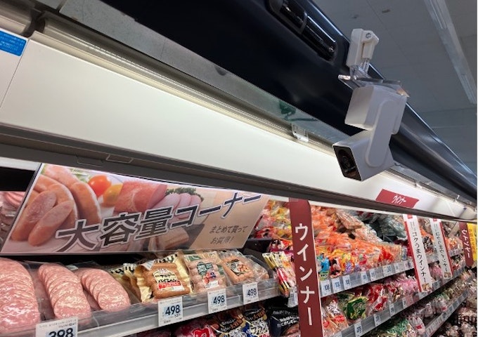クラウド型カメラで店舗巡回を効率化。適切な人的資源の活用でおもてなし強化