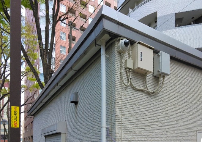 公園内のカメラ映像をクラウドで監視。工事不要で導入・保守コストを削減