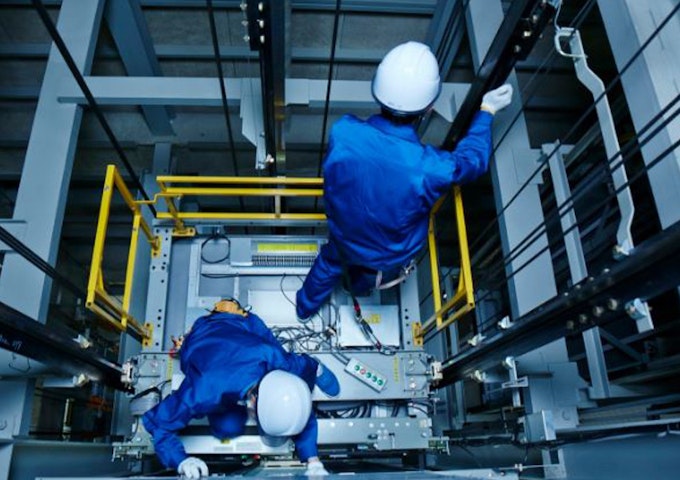 世界中に納品したエレベーターを遠隔監視し、予防保全、故障時の早期把握や対応へ