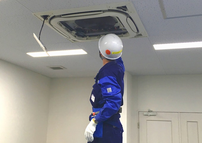 空調機器の遠隔点検で清掃時期を自動で判定し、ビル管理業務を効率化